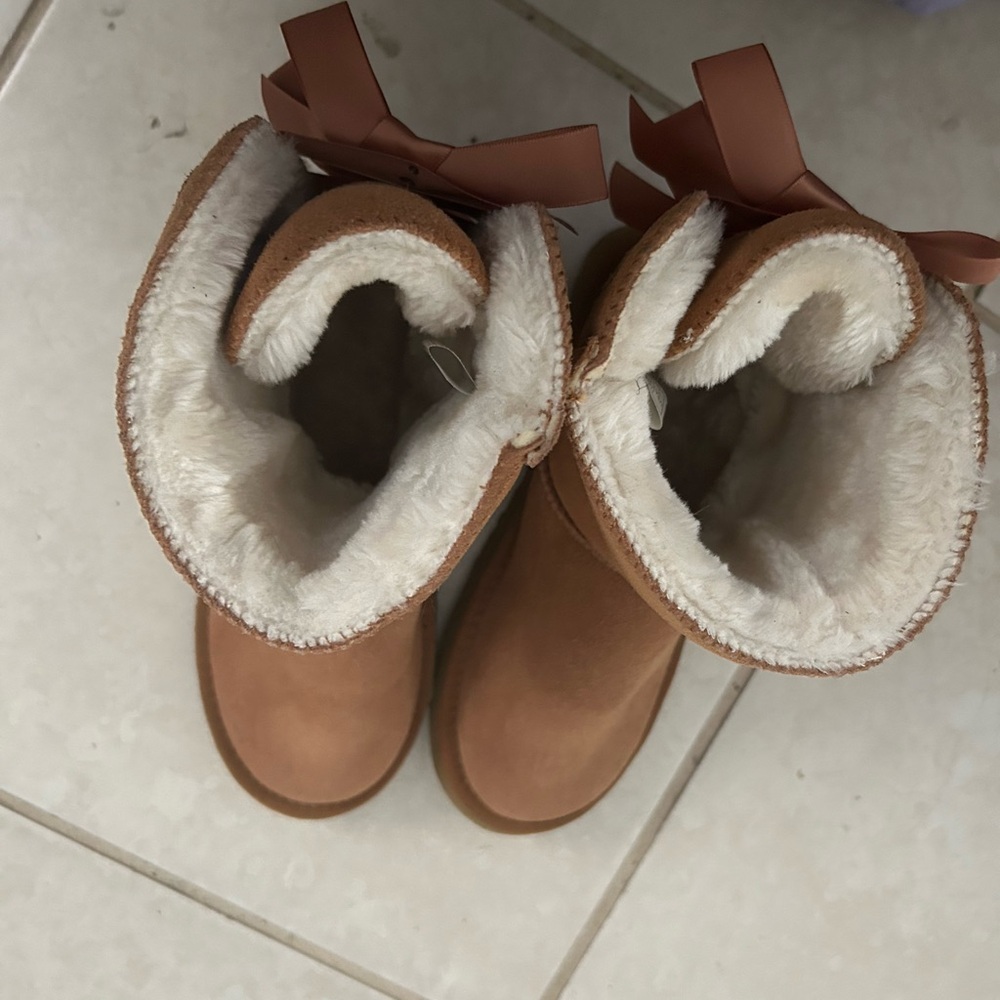 UGG Tan Ankle Boots with Cream Lining
